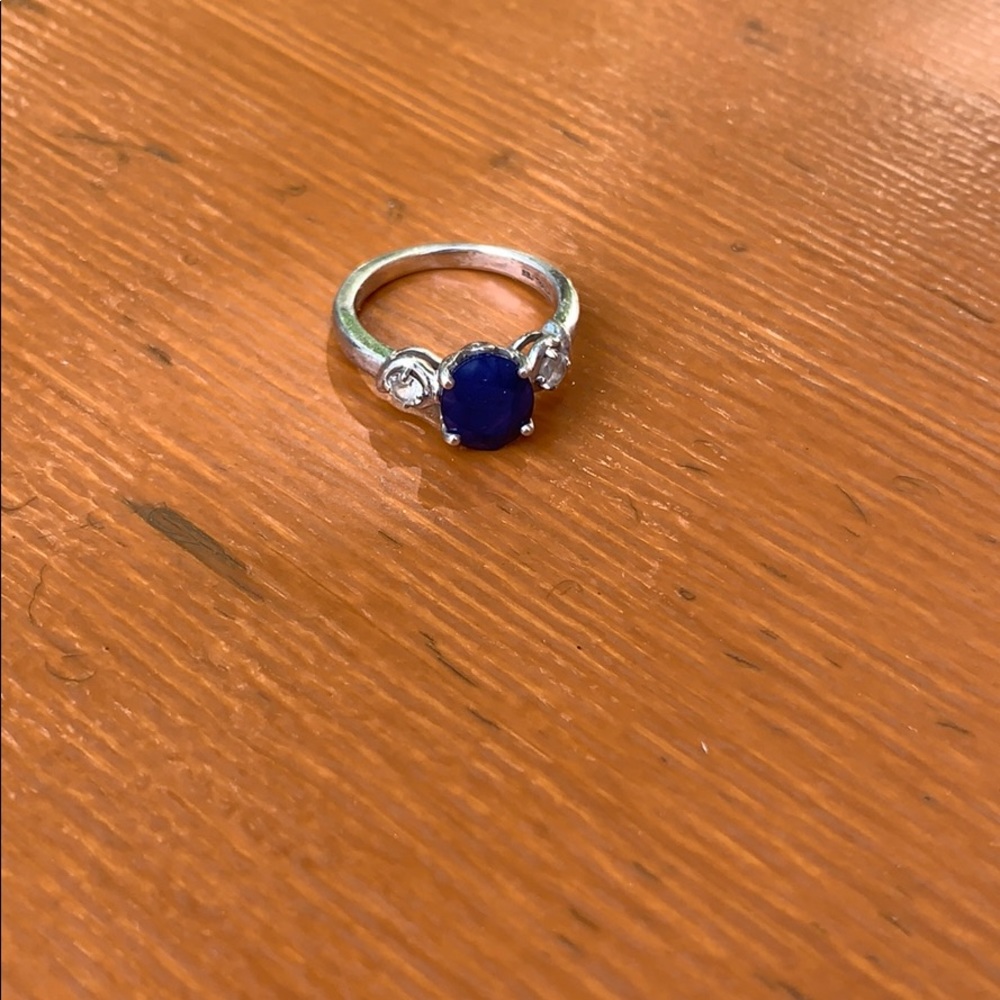 Blue saphire ring